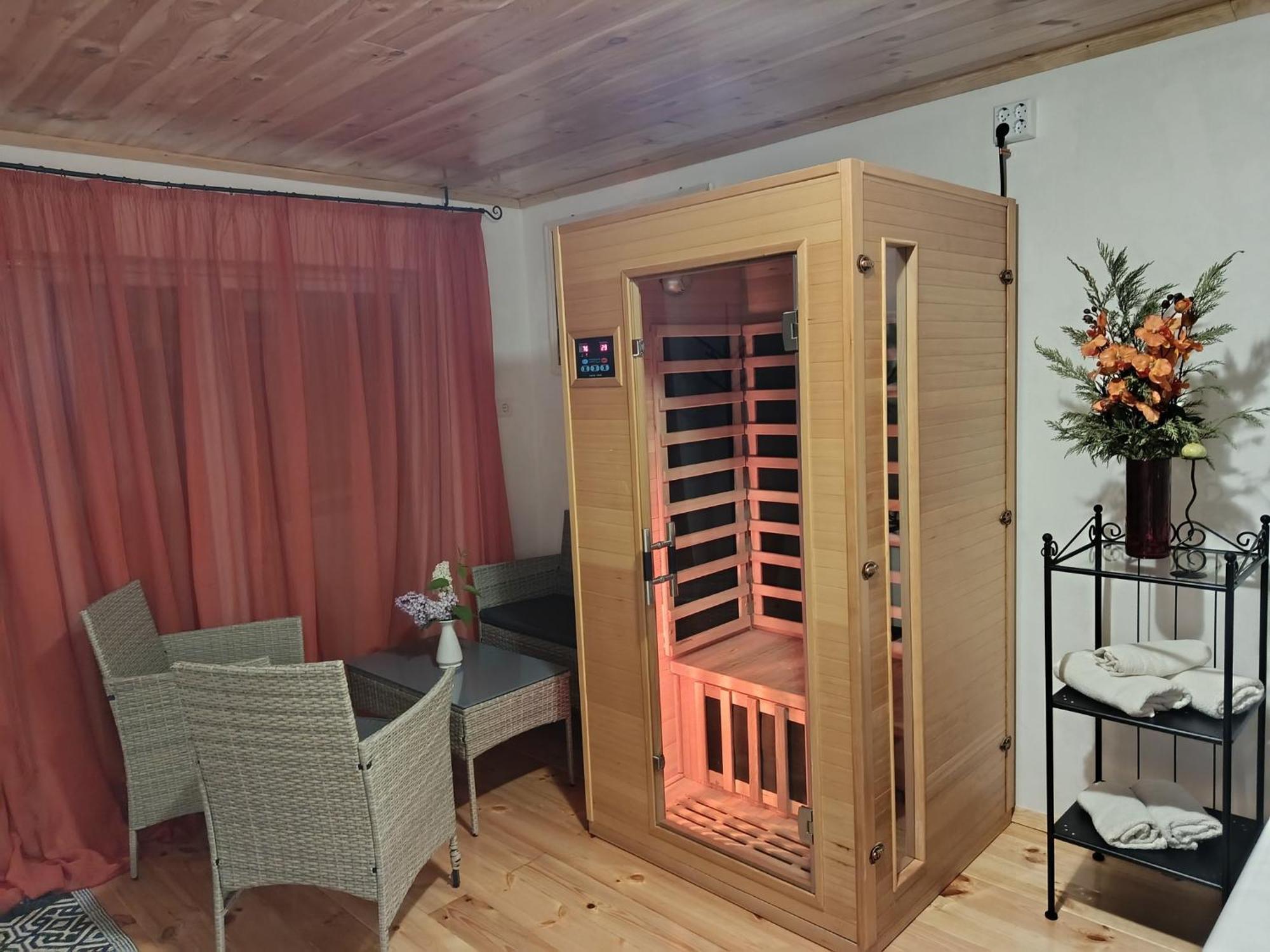 Erzsebet Vendeghaz Es Apartman Hajduszoboszlo Ngoại thất bức ảnh