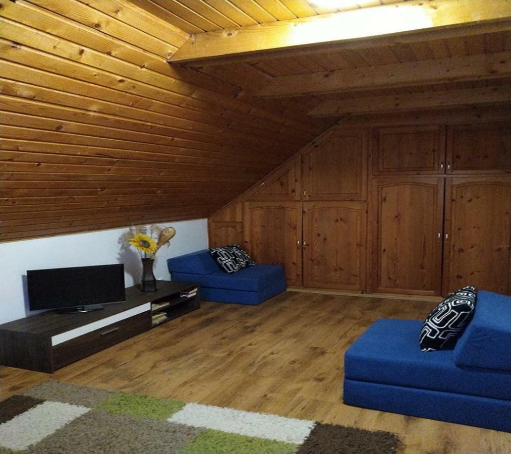 Erzsebet Vendeghaz Es Apartman Hajduszoboszlo Ngoại thất bức ảnh